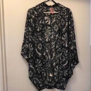 Women’s Kimono Top ❤️
